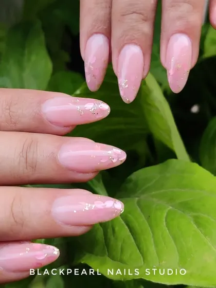 Another view of the inbuilt Myler nails, showing how the delicate flakes catch the light from within the nail.