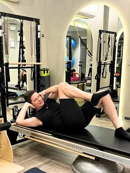Abs on fire. This criss cross exercise on the Reformer targets the obliques and deep abdominal muscles for a sculpted core.