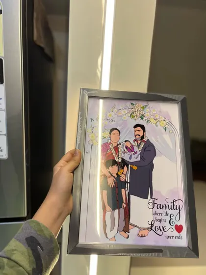 Another angle of the custom family portrait illustration. These faceless portraits are a modern and artistic way to capture a family's likeness and make for a very special gift.