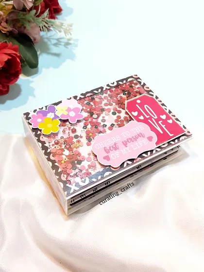 A shaker card included in the fiancée hamper, with the message "You are the best person in my life."