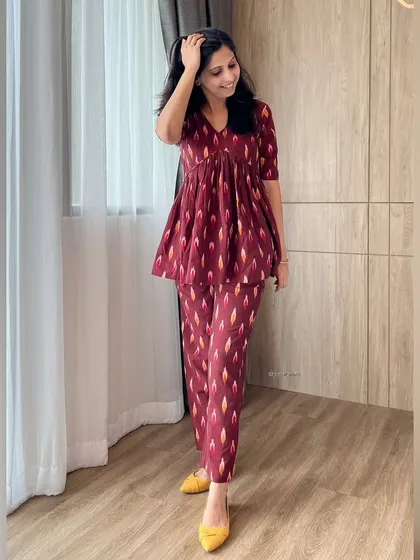 Our bestselling maroon Ikat co-ords are back in stock. This comfortable and stylish set is a favorite for a reason.