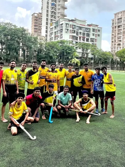 The full squad of junior and senior players after a rewarding Sunday practice. These combined sessions are vital for mentorship and building a unified club identity across all age groups.