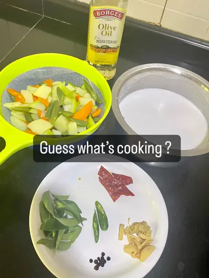 Guess what's cooking? These are the ingredients for my favorite vegetable stew. It's a simple, one-pot meal that's perfect for a healthy breakfast or a light dinner.