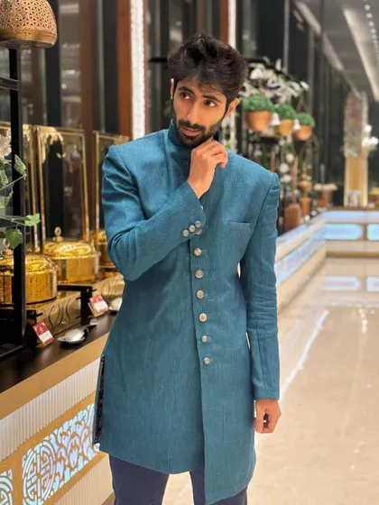 Button upar neeche ho gaye bas baaki sab fasclass tha! A little wedding fashion moment.