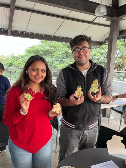 The whole team proudly presenting their edible works of art. My DIY cookie kits are a fantastic ice-breaker and a memorable activity for any corporate event or office party.