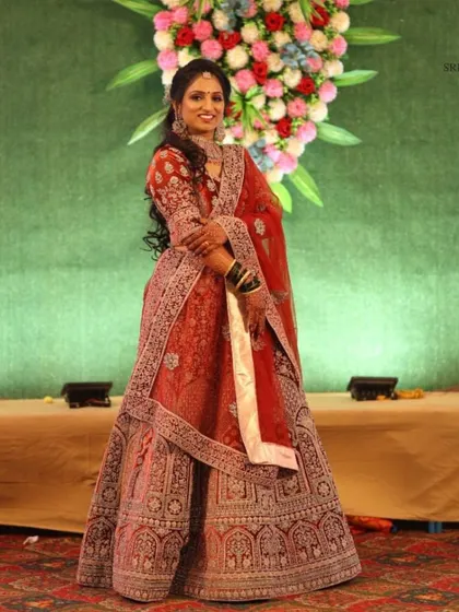 Every detail woven with love, every look a celebration of culture. This bride looks stunning, and we are so happy to have been a part of her special day.