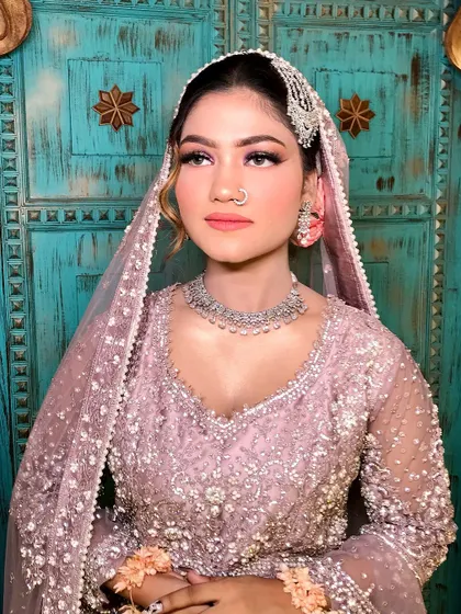 A beautiful three-quarter portrait of the bride.