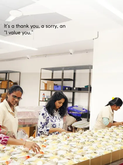 It's a thank you, a sorry, an "I value you." Our team at the packing station, understanding that every hamper they prepare carries an important emotion.