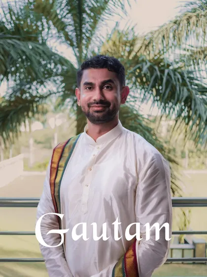 A classic portrait of the groom, Gautam, ready for his Maharashtrian wedding ceremony.