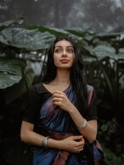 A duplicate of a monsoon shoot image.
