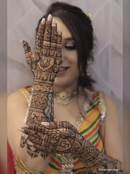 These designs showcase the variety of personalization I offer. From couple's initials and wedding dates to religious symbols and unique story elements, I can incorporate any detail that is special to you.