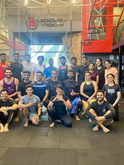The group from the Animal Flow Level 1 workshop. I am committed to bringing the latest movement and strength training methods to my clients.
