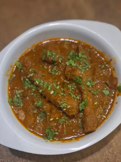 A true Assamese specialty, our Haa or Manxo (Duck Curry) is a rich and flavourful dish. We cook tender duck meat in a traditional gravy, perfect with a plate of steamed rice.