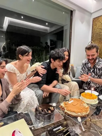 A happy celebration with the Kapoor family, where multiple Deliciae cakes were on the table. It's always wonderful to see families enjoying a variety of my creations together.