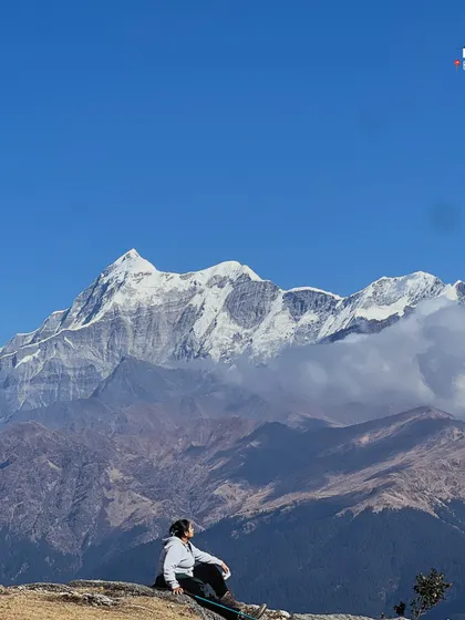 I believe in mountains the way people believe in heaven. This is the view you get on the Brahmatal trek, with majestic peaks like Mt. Trishul and Nanda Ghunti.