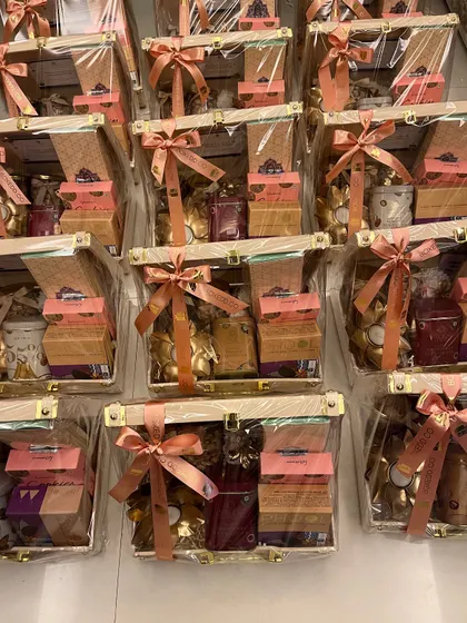 This is what handling bulk orders looks like. These luxury Diwali hampers, all packed and ready for dispatch, showcase our capacity to manage large-scale corporate gifting projects without compromising on quality or presentation.