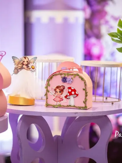 More beautiful details from Amayra's fairy garden. These little mushroom and fairy house props add so much character to the dessert table and main stage.