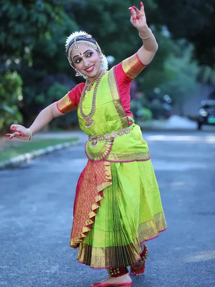 An outdoor photoshoot with my student Vidya. Taking the dance out of the studio and into nature can bring a different mood and beauty to the pictures.
