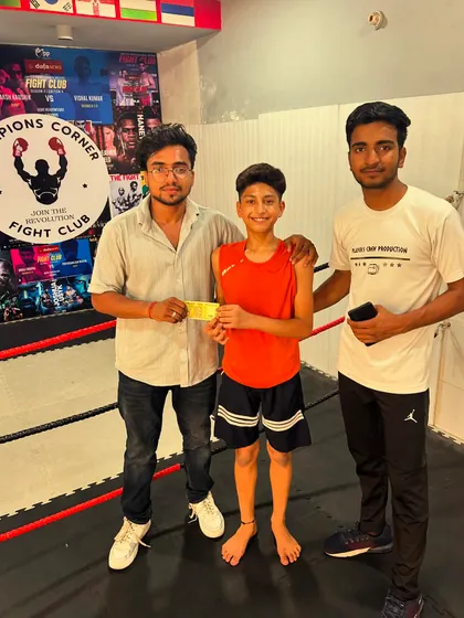 Strength isn't just about fighting. We celebrate our young student who won the plank competition, outlasting everyone to set a new academy record. This is a testament to the mental toughness we build.