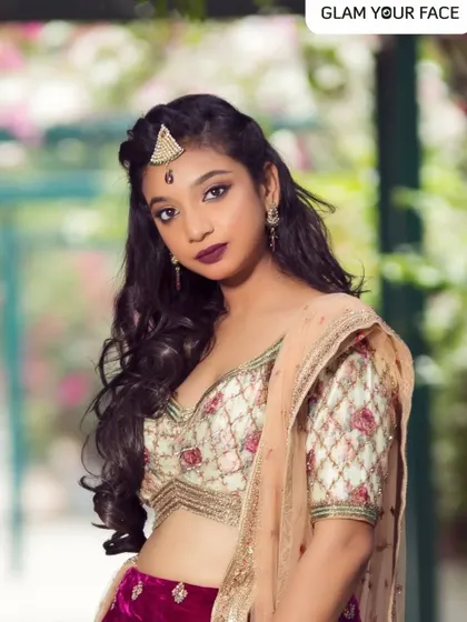 Looking for a bridal makeover that's both minimalistic and trendy? This look is the perfect inspiration, combining modern style with bridal elegance for any of your wedding events.