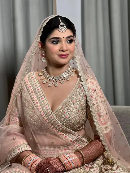 A final portrait before she heads out. The complete look is cohesive, elegant, and perfectly suited to her personality.