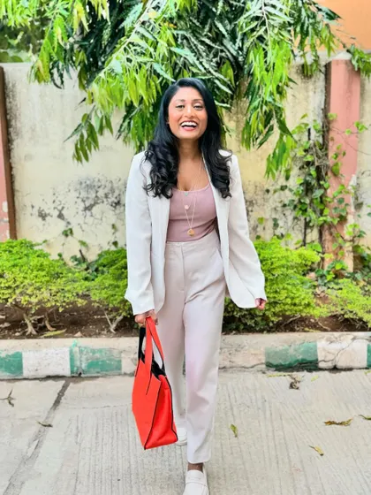 Feeling grateful and energized after presenting a capsule series on movement and menstruation. I love creating spaces where women can learn and share, leaving with the knowledge and confidence to support their own well-being every day of the month.