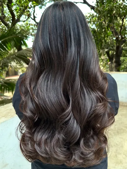 Another back view of the beautiful 'Cocoa Bean' hair.