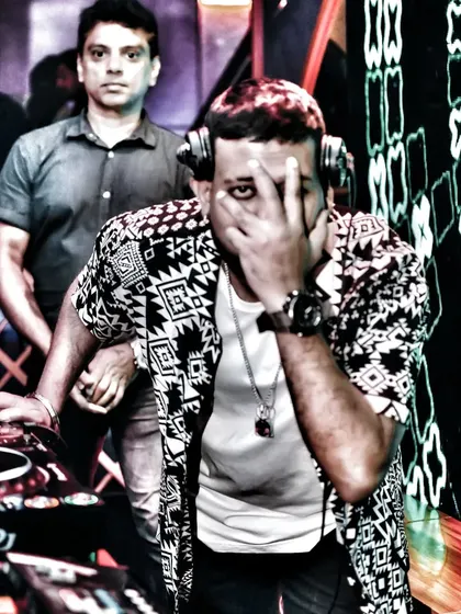 A creative, edited shot. I don't care what others think, I'm focused on my own path.