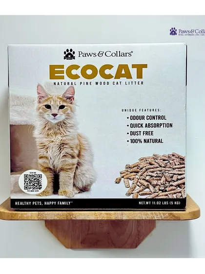 A clean, front-facing shot of our EcoCat Natural Pine Wood Cat Litter. The packaging clearly lists its unique features: superior odor control, quick absorption, dust-free, and 100% natural.