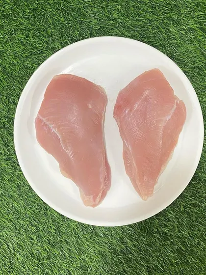 The clean, fresh quality of our Turkey Breast is evident. I ensure all our cuts are handled with care in a hygienic environment.
