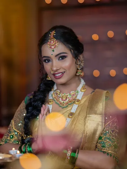 A beautiful portrait from a festive photoshoot. This look, featuring a navratna-style choker and haara, is perfect for a bridesmaid or for celebrating Diwali.