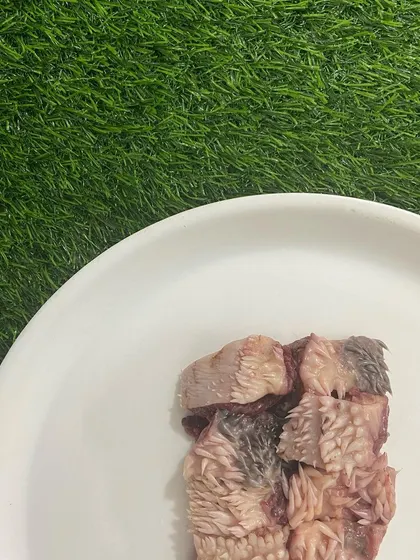 A closer look at the unique texture of our Buffalo Lips, cut into manageable pieces.