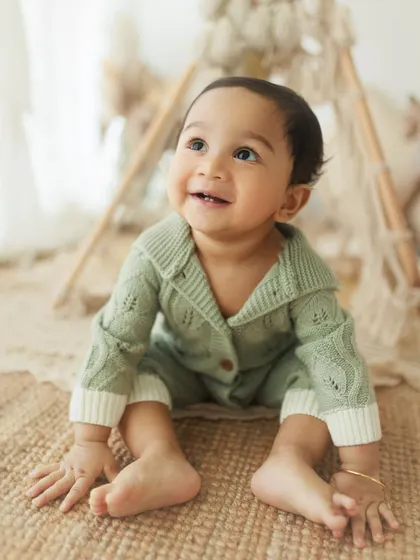 Starry eyes and the sweetest smile. This little boy's first birthday session had a gentle, rustic camp theme, perfect for a little explorer.
