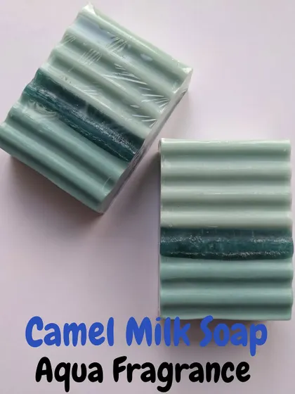 A simple, two-toned soap with a refreshing Aqua fragrance. The cool green colors are perfect for a morning shower to wake you up.