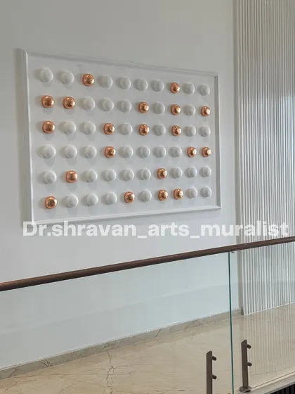 Another angle of the symmetrical relief, showing how it interacts with the vertically textured wall beside it, creating a play of different patterns.