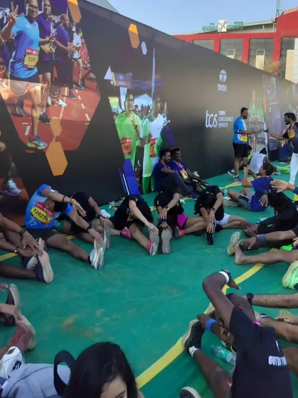A duplicate of media 47, emphasizing the importance of post-run stretching and recovery, a core principle of our coaching.