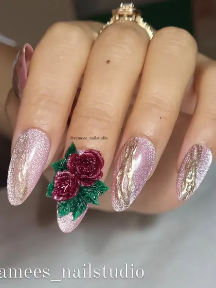 Another view of the premium 3D rose press-on nails. The combination of sparkle and detailed artistry makes this set truly special.