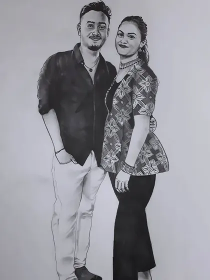A full-length couple portrait done on A3 paper. This 16-hour commission work involved careful attention to their poses and clothing to create a balanced and realistic drawing.