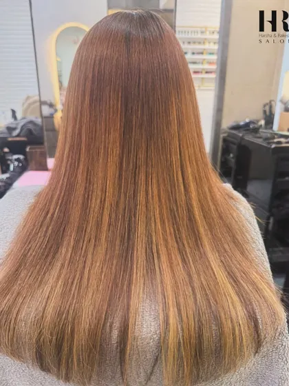 This Hair Botox treatment resulted in beautifully smooth and shiny hair with a warm, coppery tone.