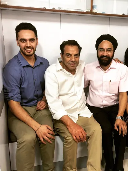 A cherished memory with the legendary Dharmendra, alongside Dr. Marwah. His warmth and blessings were truly special. It is an honor to have known and treated such an icon.