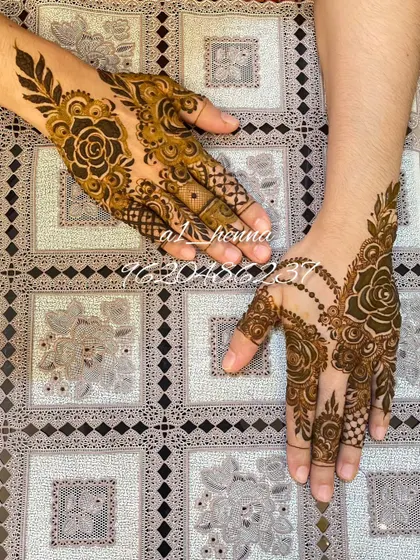 A bold floral design with rose motifs, perfect for making a statement at any party.