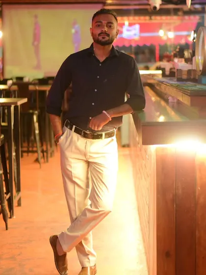 A posed shot away from the decks. Sometimes you need to shine like the sun and roar like a beast.