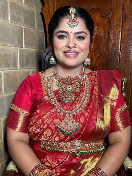 A happy bride is the most beautiful bride. Apoorva looking absolutely regal and confident on her wedding day.
