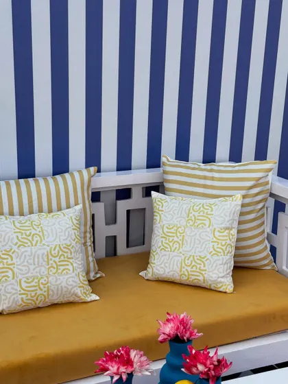 From concept to execution in just 42 hours. This St. Tropez inspired decor in Ahmedabad involved transforming a bungalow with custom-painted walls, fruit-based installations, and unique props, all on a tight deadline.