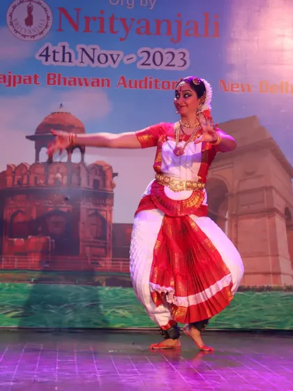 My solo performance at the Nrityanjali festival, demonstrating my own stage presence and artistry.
