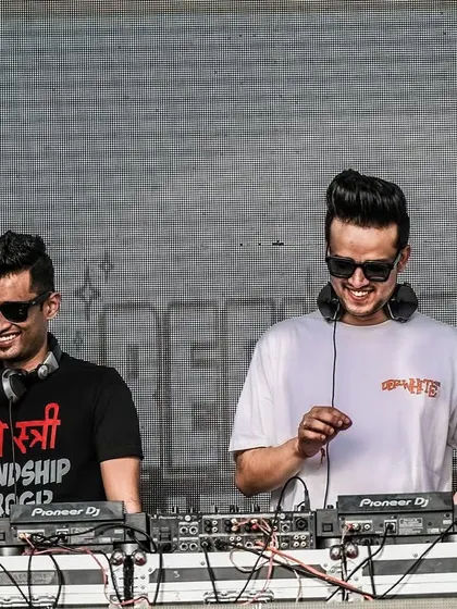 In the zone, mixing side-by-side. These collaborations are a great way to push creative boundaries and deliver a unique show.