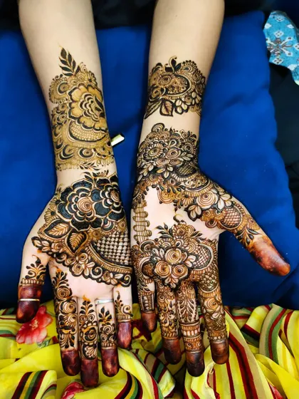 The same design from a slightly different angle, showing the detail on the fingers.