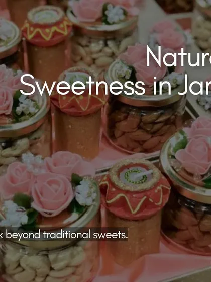 Another wedding favor idea: "Natural Sweetness in Jars," suggesting alternatives to traditional sweets.