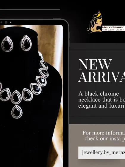 A new arrival alert for this elegant black chrome necklace set. The teardrop-shaped black stones give it a luxurious and sophisticated look, perfect for evening parties.