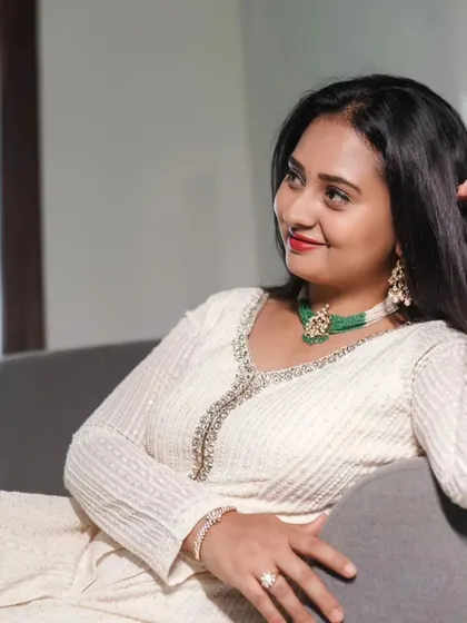 A candid moment with actress Amulya. Her happy smile is the best feedback a designer can receive. Thank you for letting me be a part of your special day.
